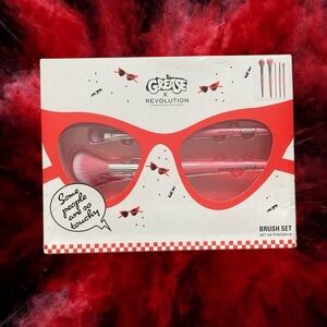 Grease x revolution makeup brush set